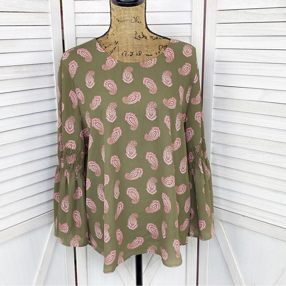 New York & Company Paisley Bell Sleeve Bow‎ Back Blouse Shirt Olive Green Large